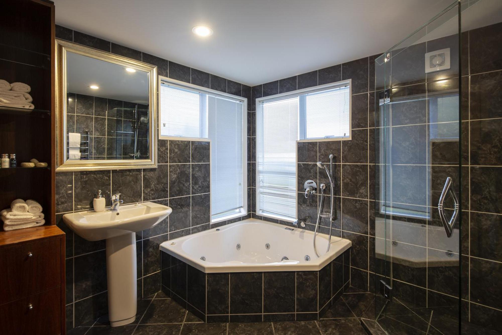 קווינסטאון Lago Infinito By Sotheby'S Luxury Rental Homes מראה חיצוני תמונה